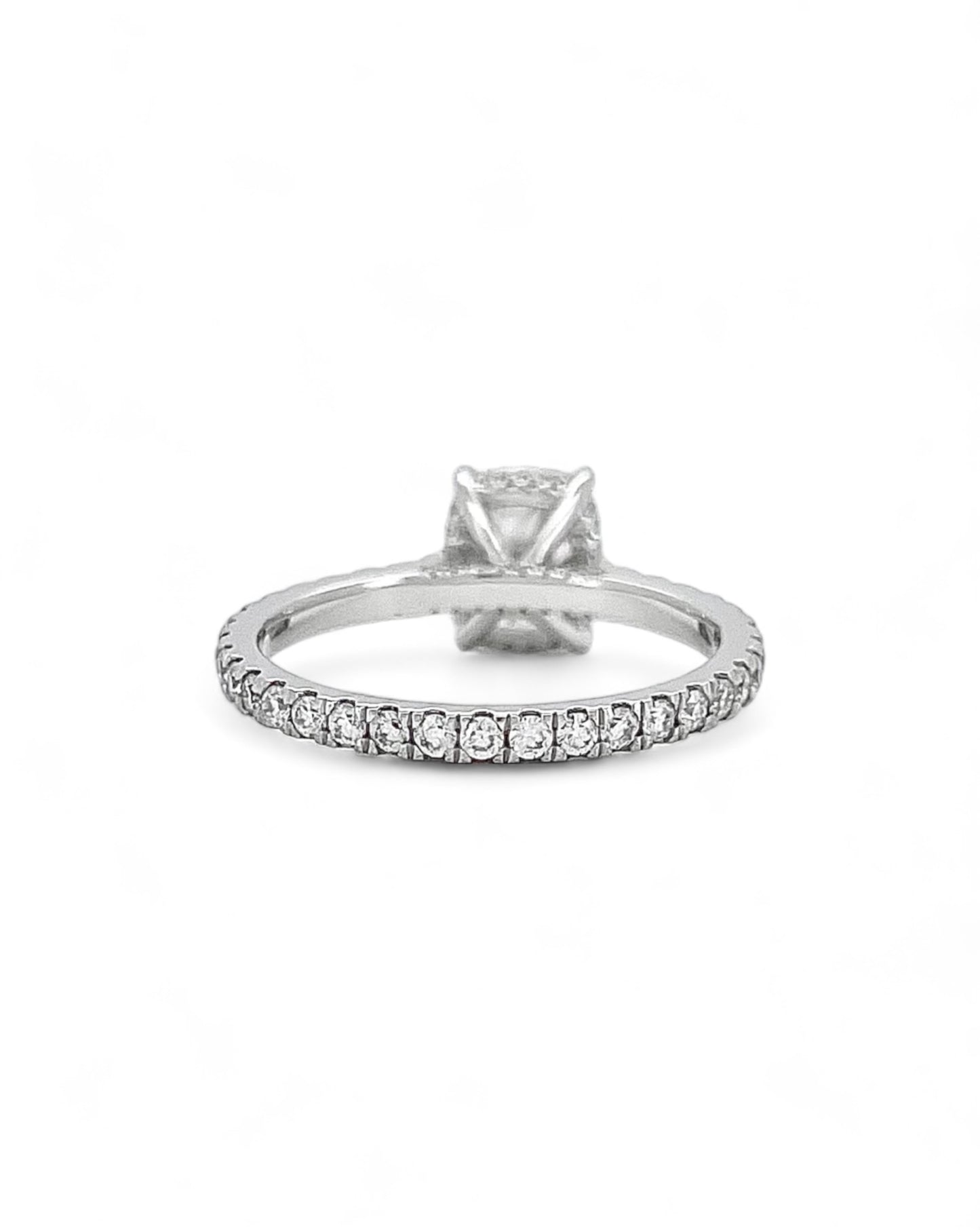 Privé Cushion Cut Moissanite Ring
