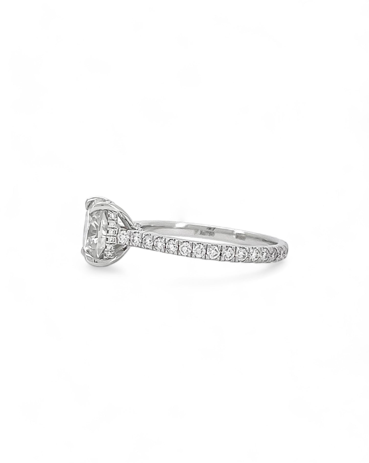 Privé Cushion Cut Moissanite Ring