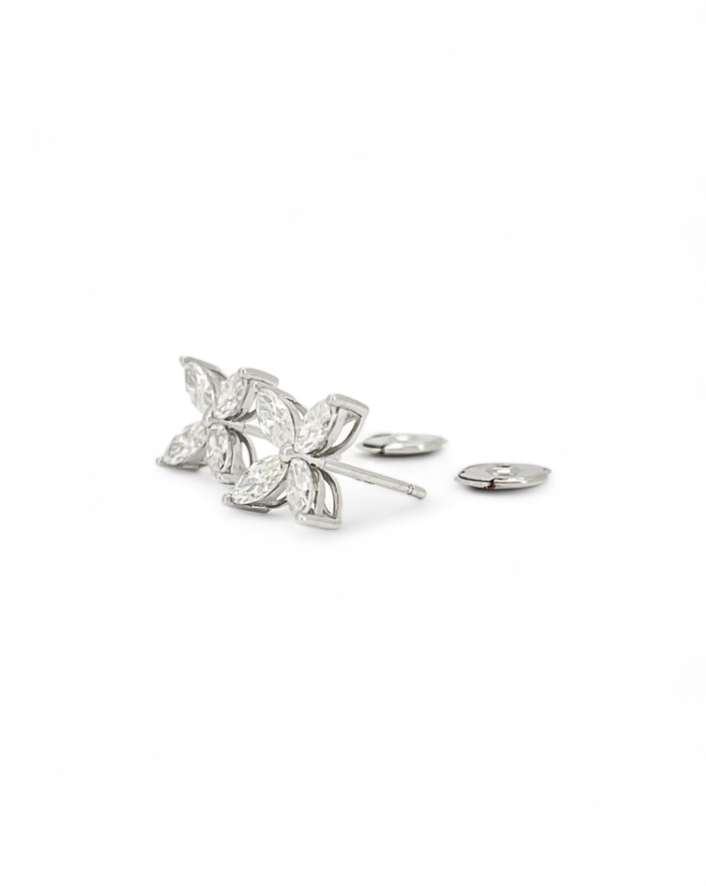 Whisper Round Moissanit Earrings