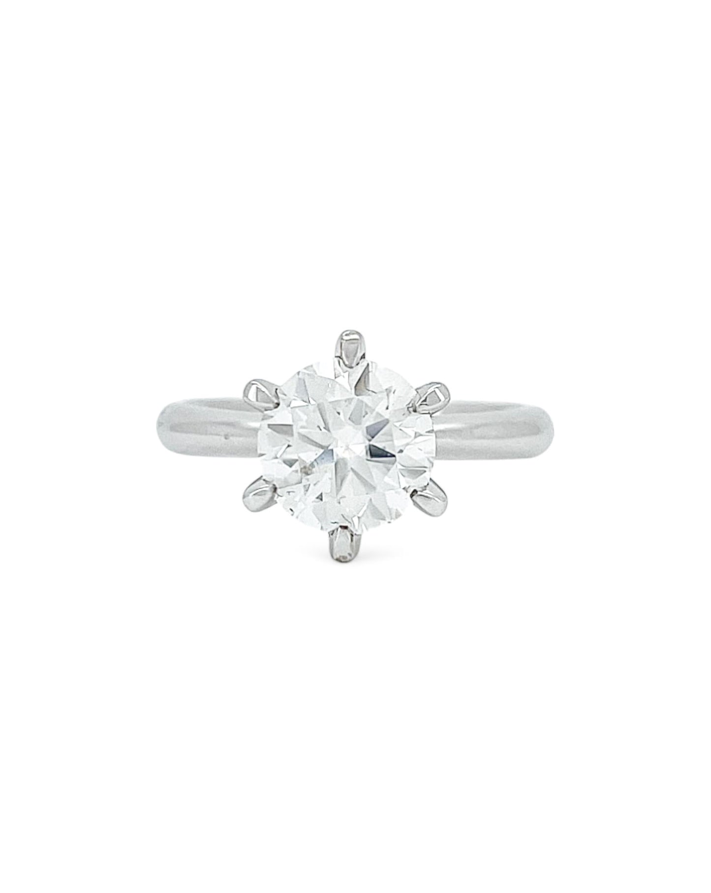 Moonlight Classic Round Moissanite Ring