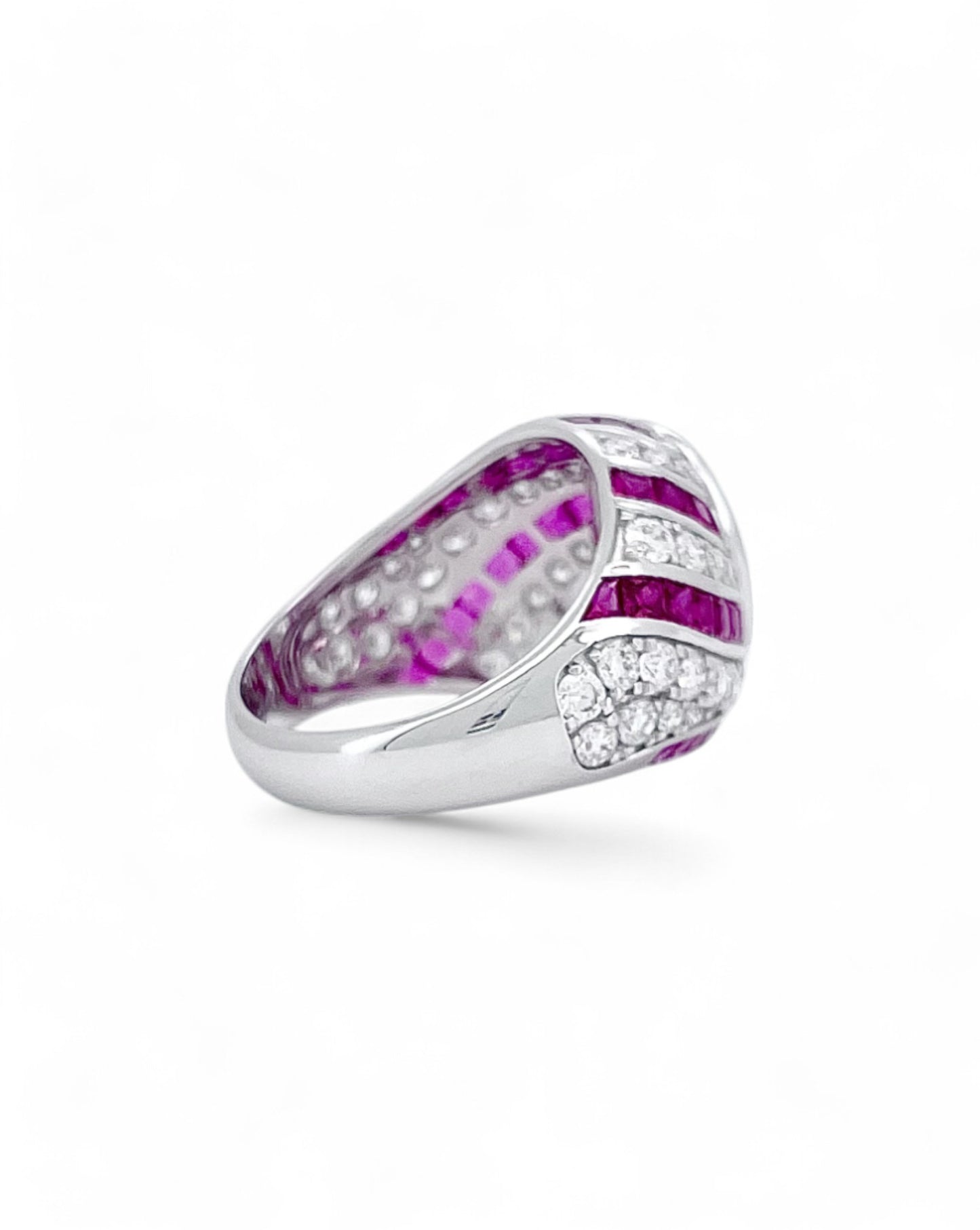 Heirloom Peppermint Oval-cut Diamond & Ruby Ring