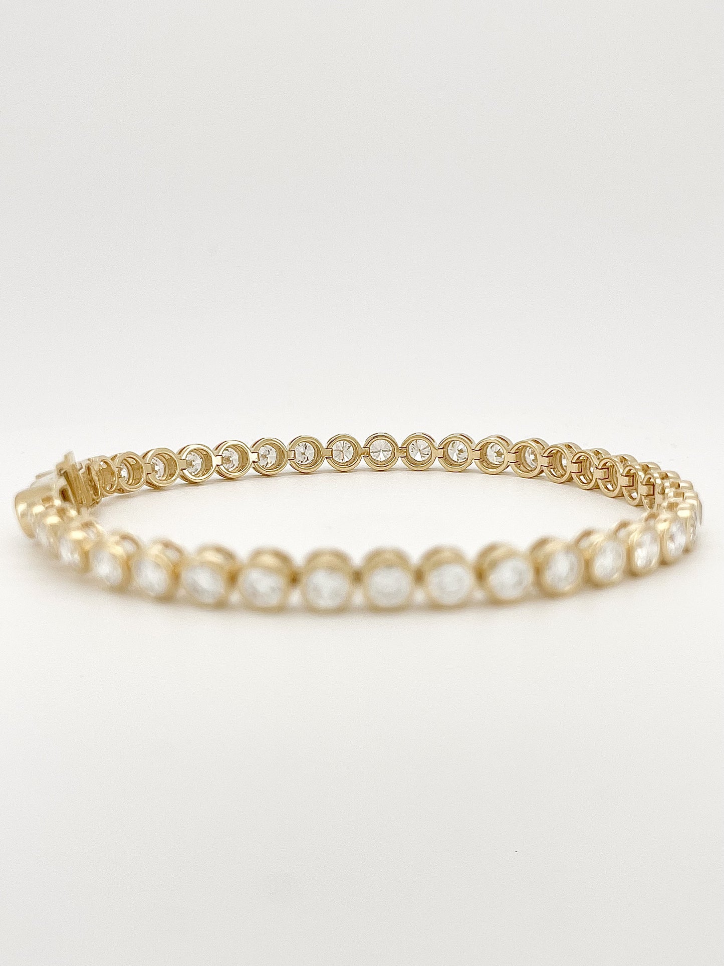 Tipsy Round Lab Diamond Tennis Bracelet