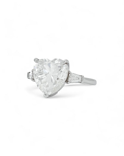 Elegance Heart Shape Moissanite Ring