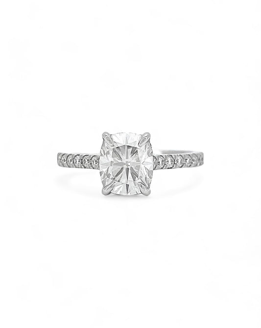 Privé Cushion Cut Moissanite Ring