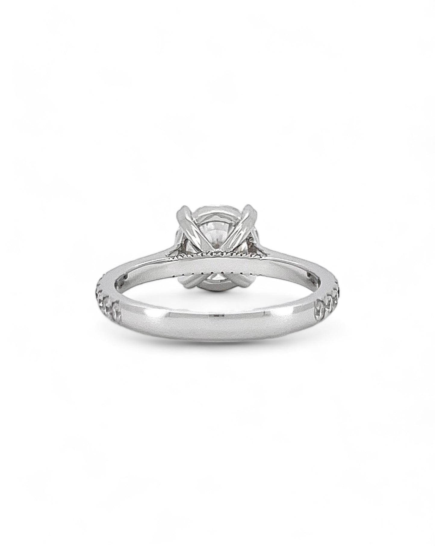 Privé Round Moissanite Ring