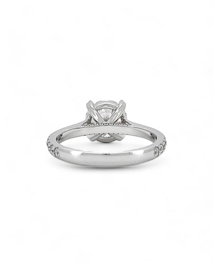 Privé Round Moissanite Ring