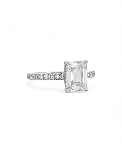 Privé Emerald Cut Moissanite Ring