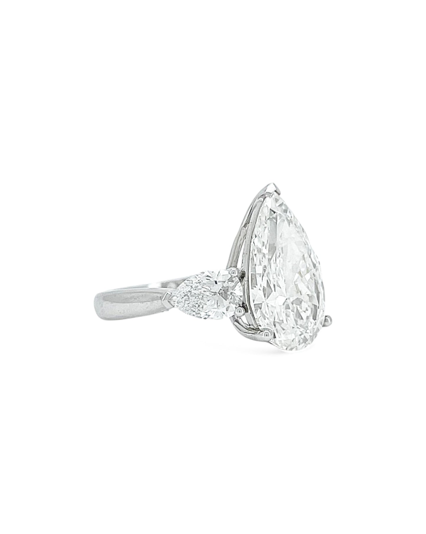 Elegance Pear Diamond Ring