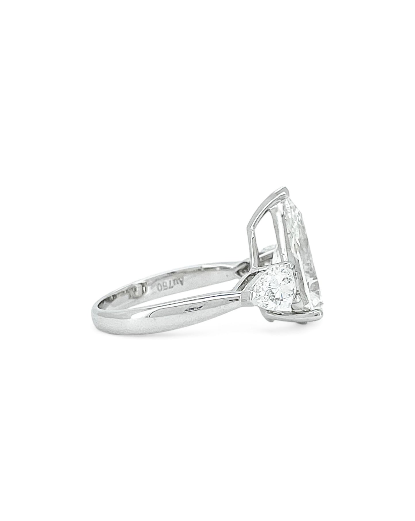 Elegance Pear Diamond Ring