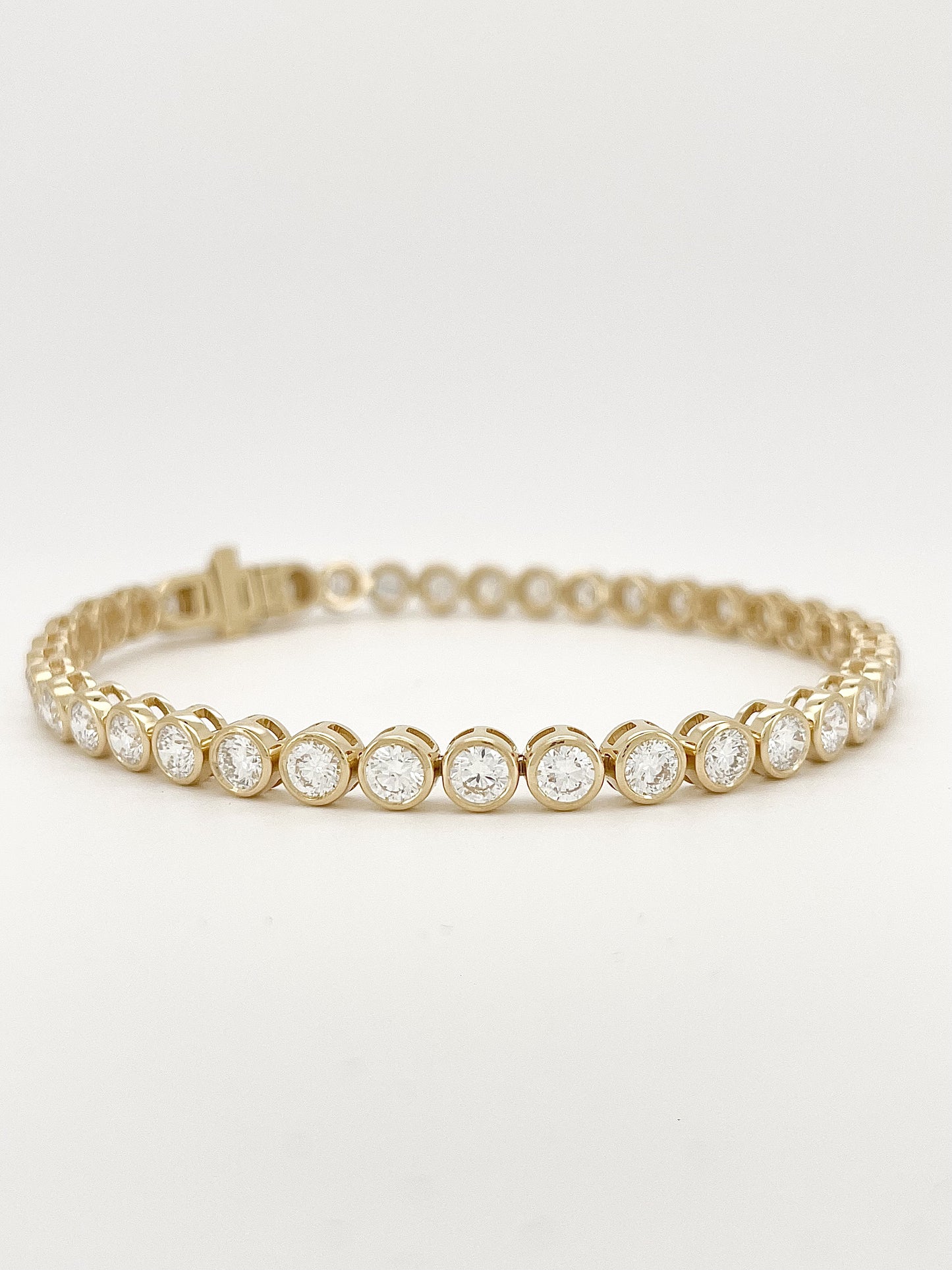 Tipsy Round Lab Diamond Tennis Bracelet