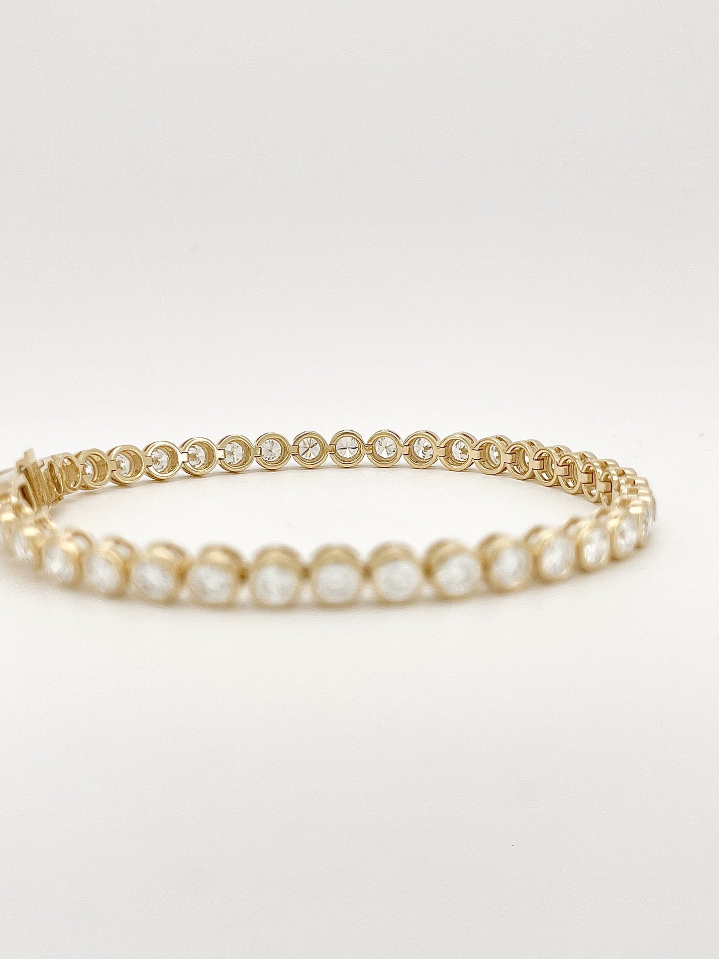 Tipsy Round Lab Diamond Tennis Bracelet