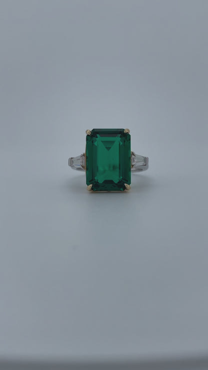 Elegance Emerald Moissanite Ring